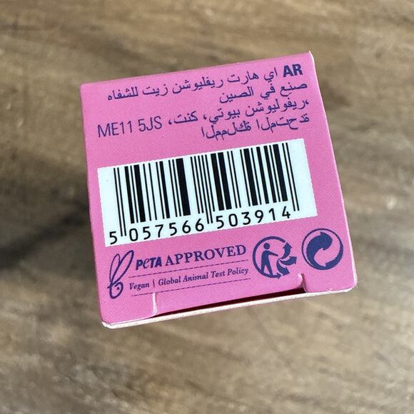 I Love Revolution Love Elixir Lip Oil In Love Pomegranate - Picture 4 of 4